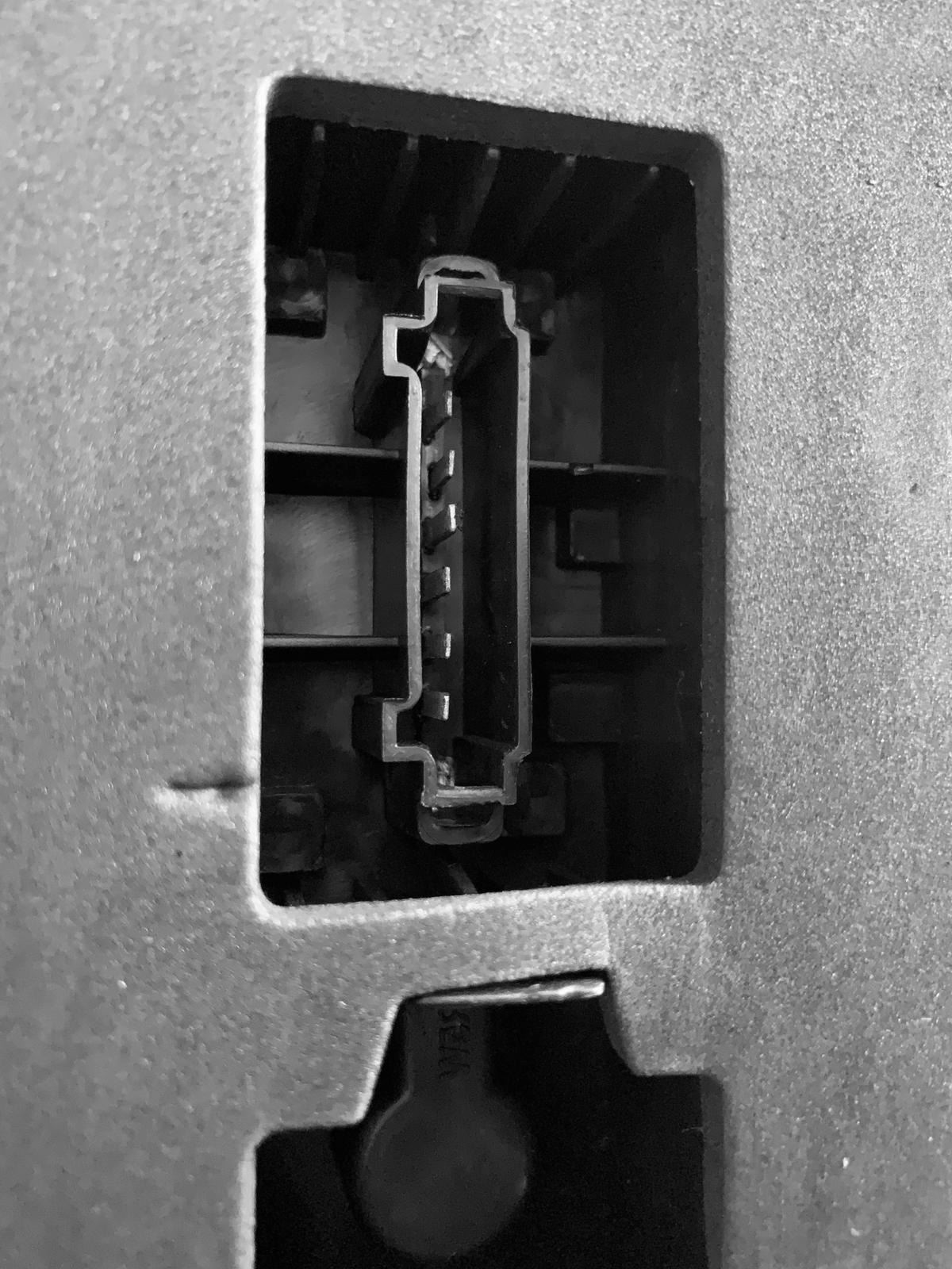 Five Stars Auto Parts | Mercedes Sprinter Tail Light Circuit Board ...